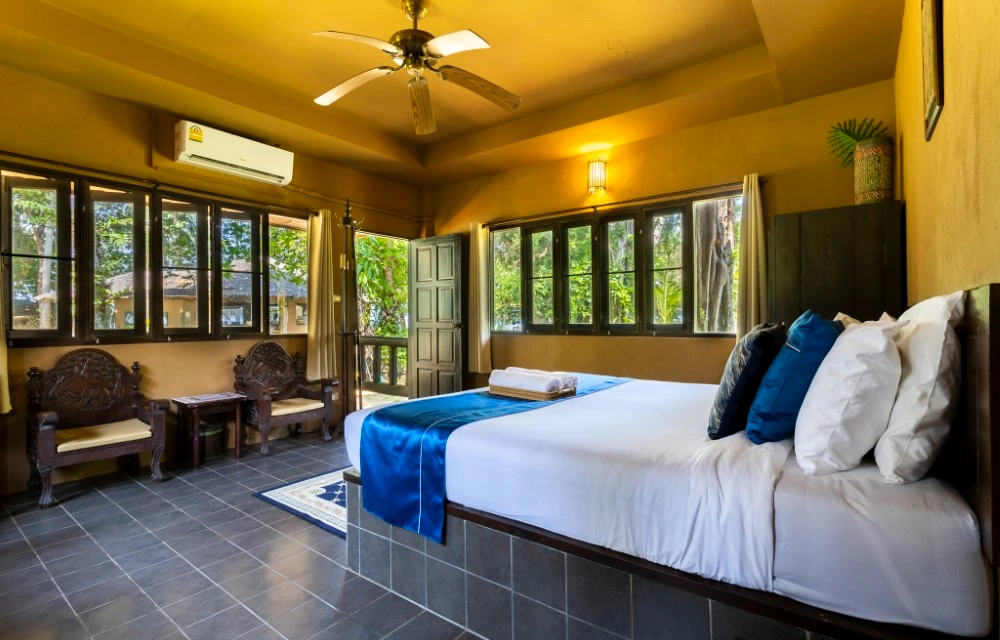 Melina's monkey house and whale bar Blog Pictures