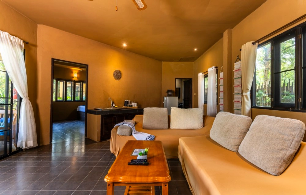 Melina's monkey house and whale bar Slider Pictures