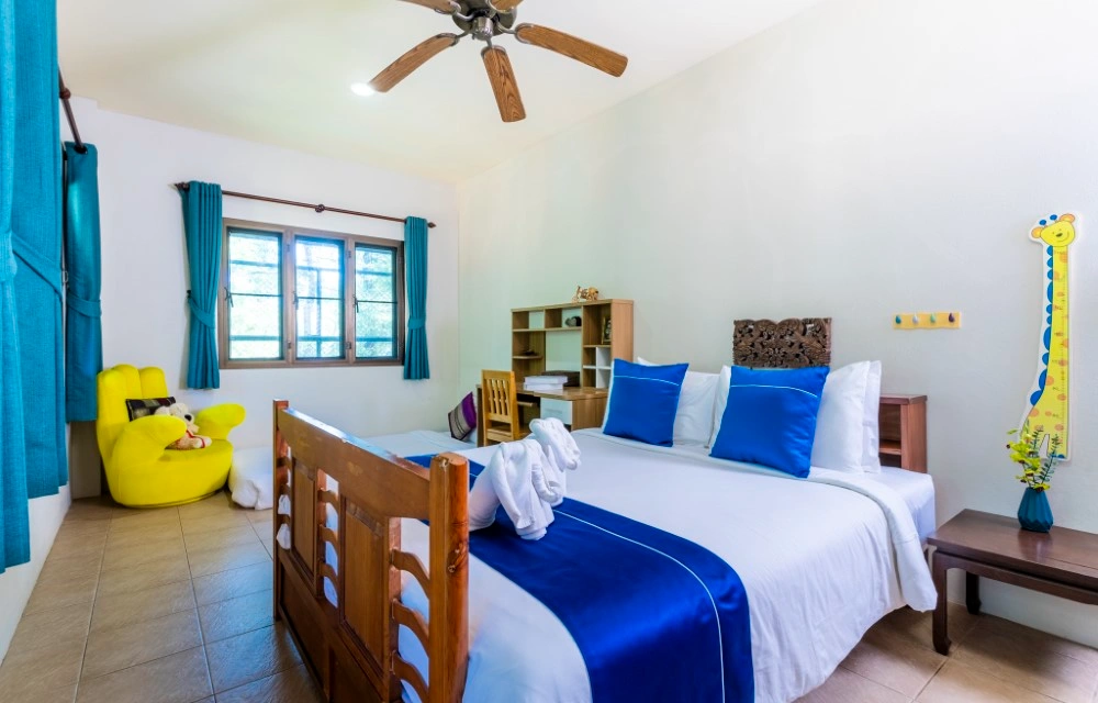 Melina’s Exclusive Escape